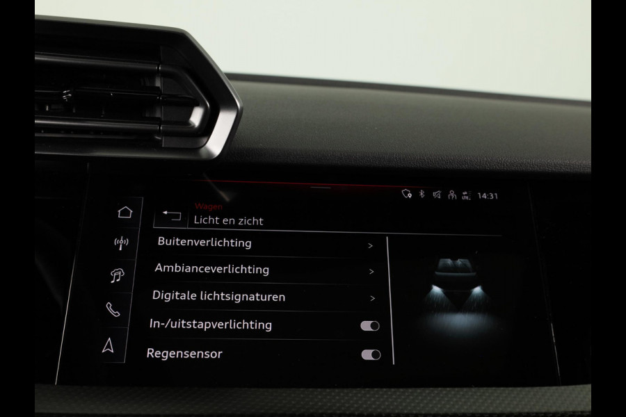 Audi RS3 Sportback Competition Limited 2.5 TFSI 295 kW / 400 PK SB | 599 / 750  gelimiteerde oplage | Audi Exclusive Matte Gletsjerwit | Panoramadak | Sonos | HUD |