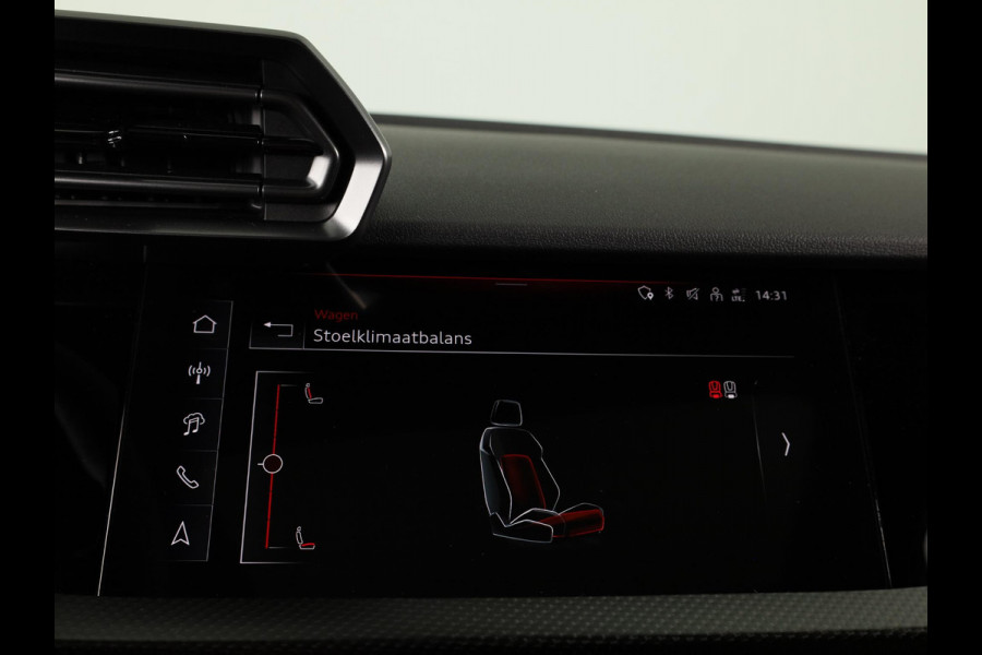 Audi RS3 Sportback Competition Limited 2.5 TFSI 295 kW / 400 PK SB | 599 / 750  gelimiteerde oplage | Audi Exclusive Matte Gletsjerwit | Panoramadak | Sonos | HUD |