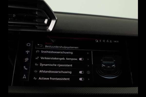 Audi RS3 Sportback Competition Limited 2.5 TFSI 295 kW / 400 PK SB | 599 / 750  gelimiteerde oplage | Audi Exclusive Matte Gletsjerwit | Panoramadak | Sonos | HUD |