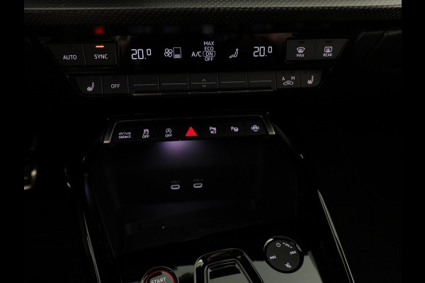 Audi RS3 Sportback Competition Limited 2.5 TFSI 295 kW / 400 PK SB | 599 / 750  gelimiteerde oplage | Audi Exclusive Matte Gletsjerwit | Panoramadak | Sonos | HUD |