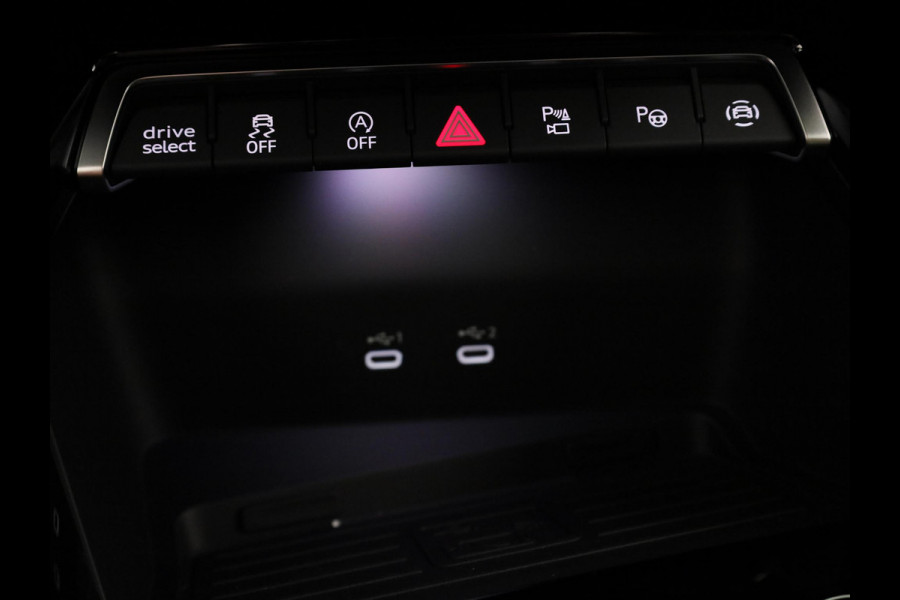 Audi RS3 Sportback Competition Limited 2.5 TFSI 295 kW / 400 PK SB | 599 / 750  gelimiteerde oplage | Audi Exclusive Matte Gletsjerwit | Panoramadak | Sonos | HUD |