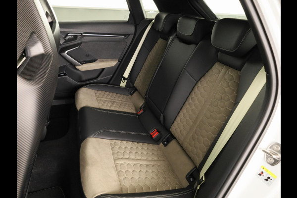 Audi RS3 Sportback Competition Limited 2.5 TFSI 295 kW / 400 PK SB | 599 / 750  gelimiteerde oplage | Audi Exclusive Matte Gletsjerwit | Panoramadak | Sonos | HUD |
