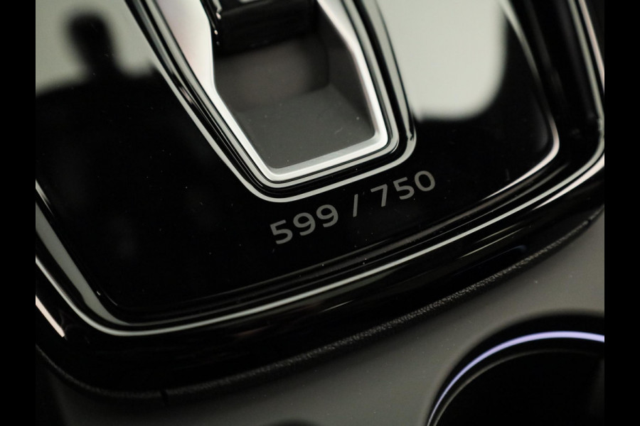 Audi RS3 Sportback Competition Limited 2.5 TFSI 295 kW / 400 PK SB | 599 / 750  gelimiteerde oplage | Audi Exclusive Matte Gletsjerwit | Panoramadak | Sonos | HUD |