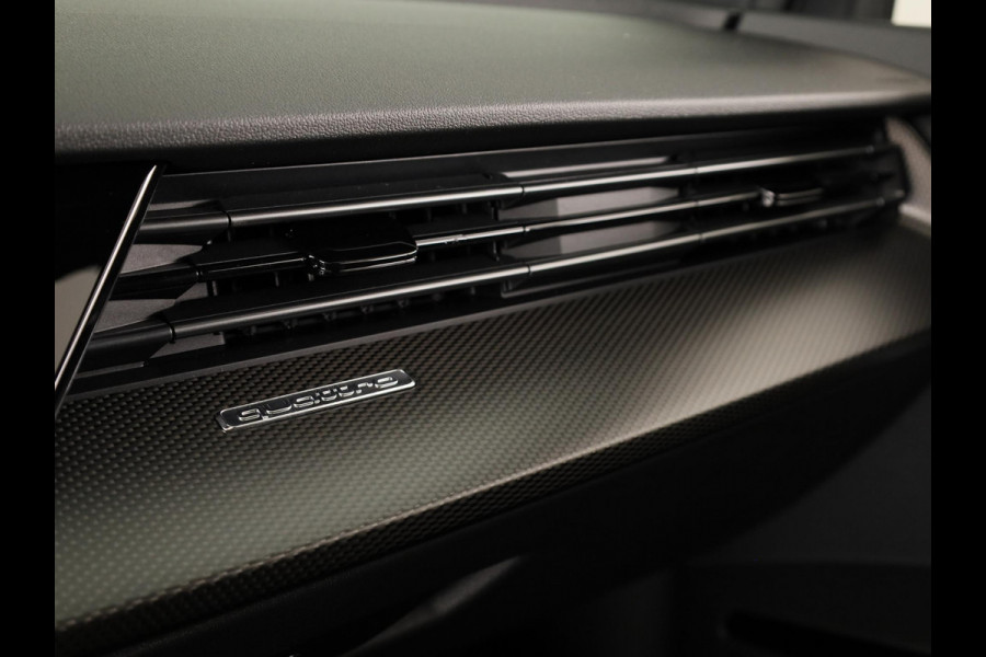 Audi RS3 Sportback Competition Limited 2.5 TFSI 295 kW / 400 PK SB | 599 / 750  gelimiteerde oplage | Audi Exclusive Matte Gletsjerwit | Panoramadak | Sonos | HUD |