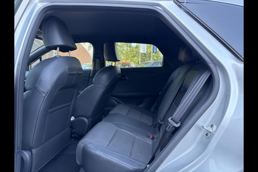 MG Mg4 electric Luxury 64 kWh LONG RANGE | SOH 95% | 15.000KM | 360° CAMERA | STOEL & STUURVERWARMING | 7 JAAR MG GARANTIE T/M 07-2031 | ELEKTRISCHE STOEL | DODEHOEK SENSOR | ADAPTIVE CRUISE CONTROL|