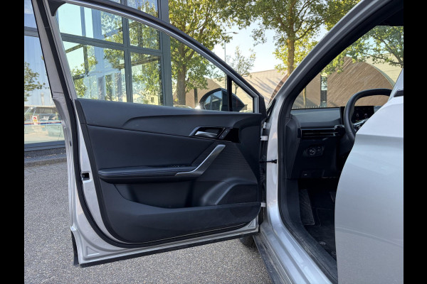 MG Mg4 electric Luxury 64 kWh LONG RANGE | SOH 95% | 15.000KM | 360° CAMERA | STOEL & STUURVERWARMING | 7 JAAR MG GARANTIE T/M 07-2031 | ELEKTRISCHE STOEL | DODEHOEK SENSOR | ADAPTIVE CRUISE CONTROL|