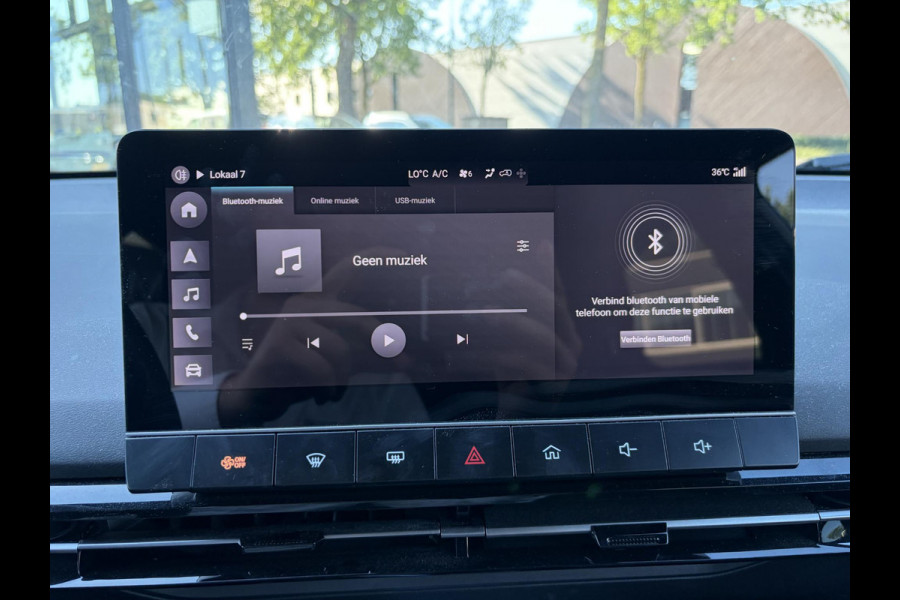 MG Mg4 electric Luxury 64 kWh LONG RANGE | SOH 95% | 15.000KM | 360° CAMERA | STOEL & STUURVERWARMING | 7 JAAR MG GARANTIE T/M 07-2031 | ELEKTRISCHE STOEL | DODEHOEK SENSOR | ADAPTIVE CRUISE CONTROL|
