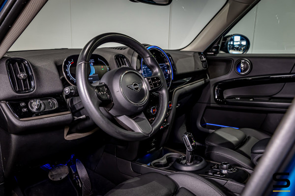 MINI Countryman 1.5 Cooper|Pano|Cam|H&K|E-stoel|Leder|Dealer