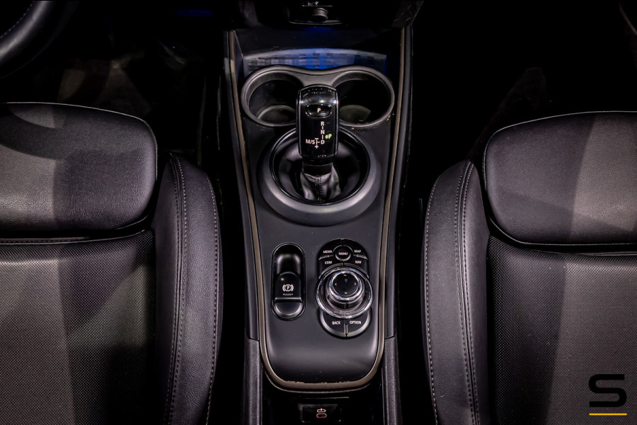 MINI Countryman 1.5 Cooper|Pano|Cam|H&K|E-stoel|Leder|Dealer