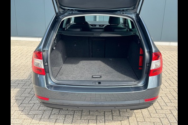 Škoda Octavia Combi 1.0 TSI Business * Parkeersensoren * Navigatie * Stoelverwarming *
