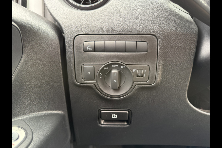 Mercedes-Benz eVito 112 66kWh L2 Elektrisch 96,3% (SOH) 280km WLTP Climate Control Cruise Control Carplay Camera Stoelverwarming Parkeersensoren