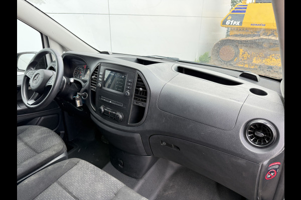 Mercedes-Benz eVito 112 66 kWh 280km WLTP 97% (SOH) Snelladen L2H1 Climate Control Cruise Control Carplay Camera Stoelverwarming
