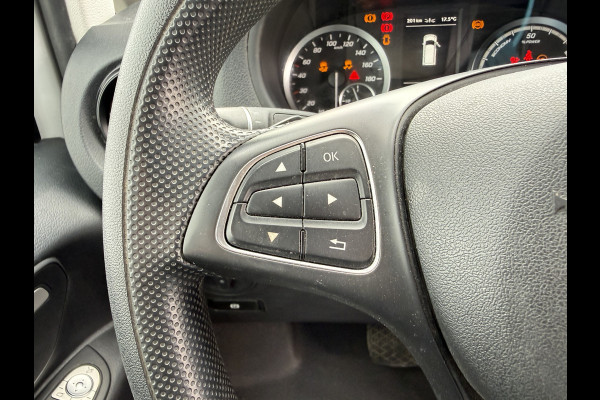 Mercedes-Benz eVito 112 66 kWh 280km WLTP 97% (SOH) Snelladen L2H1 Climate Control Cruise Control Carplay Camera Stoelverwarming