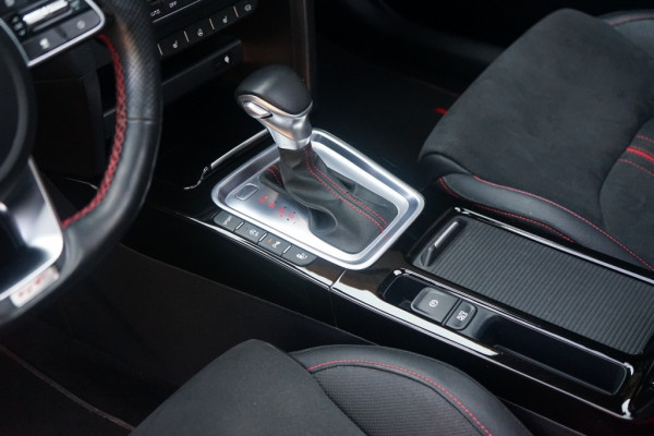 Kia ProCeed GT 1.6 T-GDI DCT/Pano/JBL/Memory/ACC/204PK