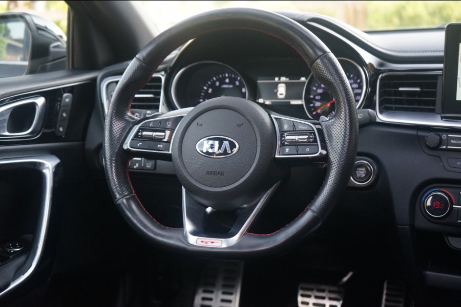 Kia ProCeed GT 1.6 T-GDI DCT/Pano/JBL/Memory/ACC/204PK