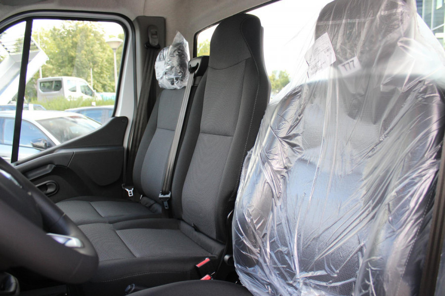 Renault Master T35 2.3 dCi 165PK L3 | OPRIJWAGEN | AUTOTRANSPORTER | 3500KG | LIER | CRUISE CONTROL | AIRCO | ZEEPPOMP EN KRAAN | VERLICHTING BUITENZIJDE | TREKHAAK | NIEUWE AUTO! |