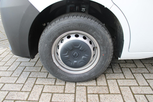 Renault Master T35 2.3 dCi 165PK L3 | OPRIJWAGEN | AUTOTRANSPORTER | 3500KG | LIER | CRUISE CONTROL | AIRCO | ZEEPPOMP EN KRAAN | VERLICHTING BUITENZIJDE | TREKHAAK | NIEUWE AUTO! |