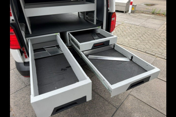 Volkswagen Caddy 1.4 TGI L2H1 EcoFuel Maxi AIRCO I MULTIMEDIA I CRUISE CONTROL I 1e EIGENAAR I COMPLETE ONDERHOUDSHISTORIE I RIJDEN OP GROEN GAS = CO2 NEUTRAAL 220-VOLT CONVERTER I OOK LEVERBAAR ZONDER KASTJES IN LAADRUIMTE