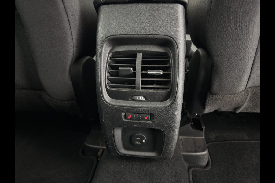 Ford Kuga 2.5 PHEV Titanium (Plug-in) (INCL-BTW) *DIGI-COCKPIT | ADAPTIVE-CRUISE | BLINDSPOT | PARK-PILOT | CAMERA | NAVI-FULLMAP | HEATED-SEATS | COMFORT-SEATS | ECC | CARPLAY | PDC | DAB | LANE-ASSIST | TOWBAR | 18''ALU*