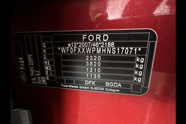 Ford Kuga 2.5 PHEV Titanium (Plug-in) (INCL-BTW) *DIGI-COCKPIT | ADAPTIVE-CRUISE | BLINDSPOT | PARK-PILOT | CAMERA | NAVI-FULLMAP | HEATED-SEATS | COMFORT-SEATS | ECC | CARPLAY | PDC | DAB | LANE-ASSIST | TOWBAR | 18''ALU*