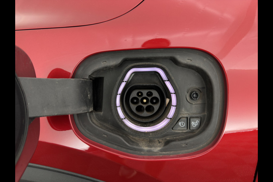 Ford Kuga 2.5 PHEV Titanium (Plug-in) (INCL-BTW) *DIGI-COCKPIT | ADAPTIVE-CRUISE | BLINDSPOT | PARK-PILOT | CAMERA | NAVI-FULLMAP | HEATED-SEATS | COMFORT-SEATS | ECC | CARPLAY | PDC | DAB | LANE-ASSIST | TOWBAR | 18''ALU*
