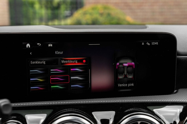 Mercedes-Benz A-Klasse 250 e AMG Line 218 PK 1e Eig Sfeerverlichting Widescreen Keyless Camera 19''