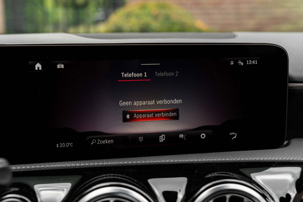 Mercedes-Benz A-Klasse 250 e AMG Line 218 PK 1e Eig Sfeerverlichting Widescreen Keyless Camera 19''