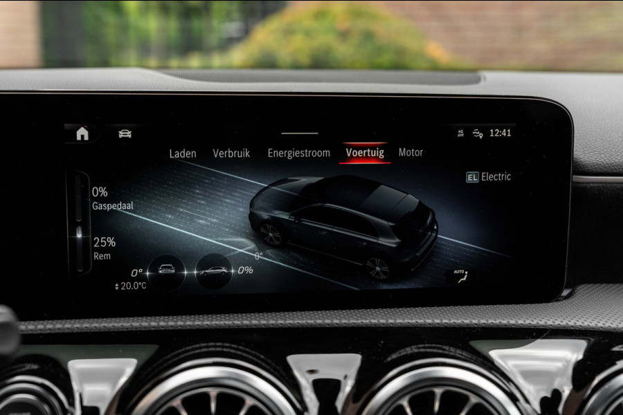 Mercedes-Benz A-Klasse 250 e AMG Line 218 PK 1e Eig Sfeerverlichting Widescreen Keyless Camera 19''
