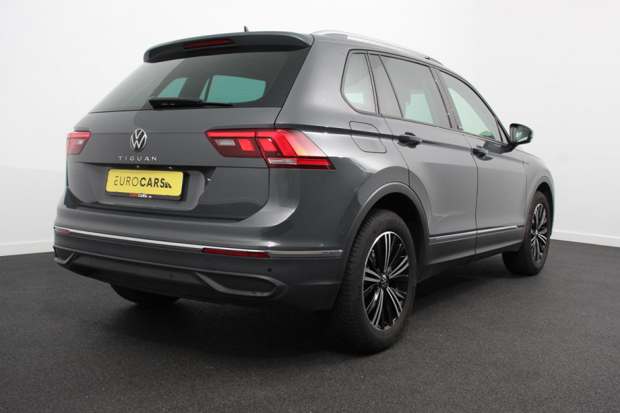 Volkswagen Tiguan 1.5 TSI DSG Active Navigatie Climate Control Adaptive Cruise Camera Control Led Dab Stoelverwarming Lichtmetalen Velgen