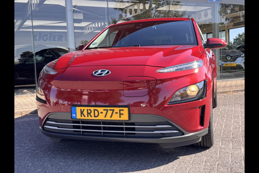 Hyundai Kona EV Comfort Smart 64 kWh | SOH: 96,0% | 3 Fase | Adaptive CC | Navi | Camera | Stoelverwarming | Climate |