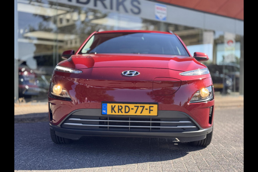 Hyundai Kona EV Comfort Smart 64 kWh | SOH: 96,0% | 3 Fase | Adaptive CC | Navi | Camera | Stoelverwarming | Climate |