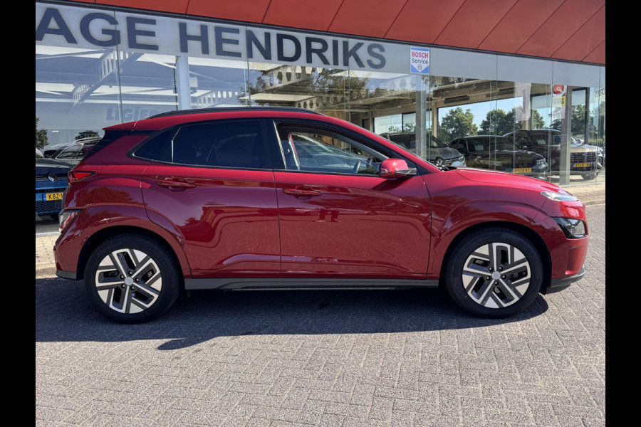 Hyundai Kona EV Comfort Smart 64 kWh | SOH: 96,0% | 3 Fase | Adaptive CC | Navi | Camera | Stoelverwarming | Climate |