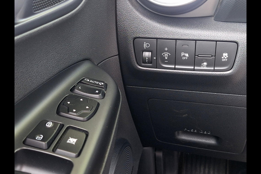 Hyundai Kona EV Comfort Smart 64 kWh | SOH: 96,0% | 3 Fase | Adaptive CC | Navi | Camera | Stoelverwarming | Climate |