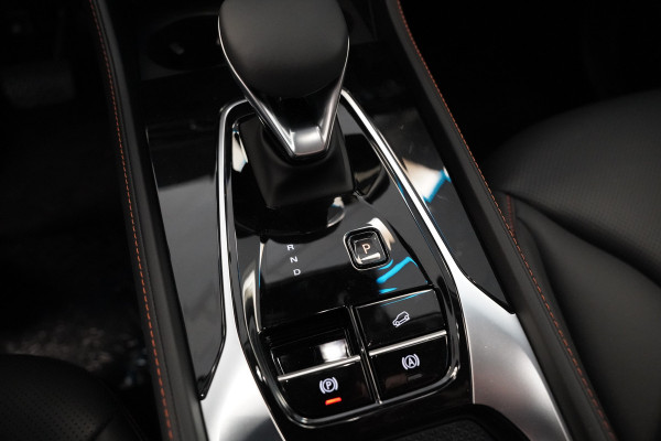 MG MG HS PHEV 1.5 Luxury 360 Camera Leder ACC Elek. Stoelverstelling 24 Maanden garantie* (Vraag naar de voorwaarden)
