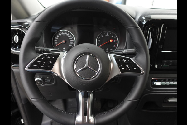 Mercedes-Benz Vito 114 CDI L2 Select Dubbele Cabine Trekhaak Navigatie Apple Carplay/Android Auto Camera Parkeersensoren Cruise Control Climate control Leder Lichtmetalen velgen Getinte ramen