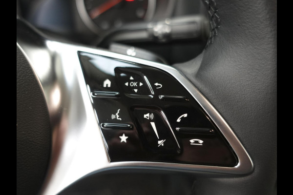 Mercedes-Benz Vito 114 CDI L2 Select Dubbele Cabine Trekhaak Navigatie Apple Carplay/Android Auto Camera Parkeersensoren Cruise Control Climate control Leder Lichtmetalen velgen Getinte ramen