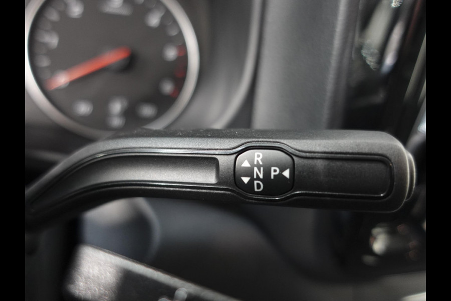 Mercedes-Benz Vito 114 CDI L2 Select Dubbele Cabine Trekhaak Navigatie Apple Carplay/Android Auto Camera Parkeersensoren Cruise Control Climate control Leder Lichtmetalen velgen Getinte ramen