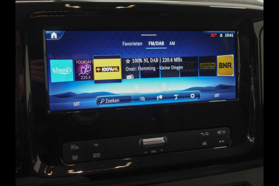 Mercedes-Benz Vito 114 CDI L2 Select Dubbele Cabine Trekhaak Navigatie Apple Carplay/Android Auto Camera Parkeersensoren Cruise Control Climate control Leder Lichtmetalen velgen Getinte ramen