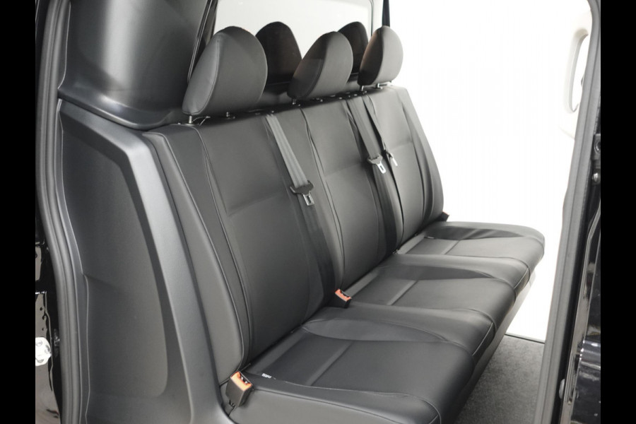 Mercedes-Benz Vito 114 CDI L2 Select Dubbele Cabine Trekhaak Navigatie Apple Carplay/Android Auto Camera Parkeersensoren Cruise Control Climate control Leder Lichtmetalen velgen Getinte ramen
