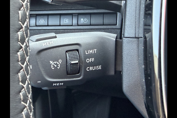 Peugeot 3008 225pk HYbrid Allure Pack Business (Trekhaak - Elektrische klep - 360gr Camera - LED - Automatische Airco - Navigatie - Apple Car