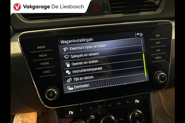 Škoda Superb Combi 1.4 TSI iV Business Edition Plus/navi/stoel stuur verw/trekhaak/apple carplay