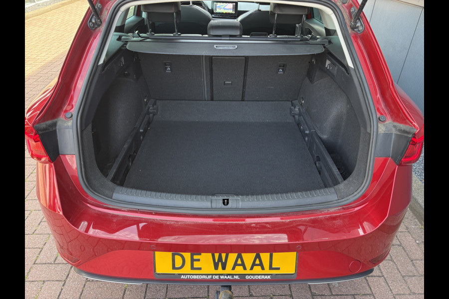 Seat Leon Sportstourer 1.5 eTSI FR Business SCHUIFDAK/LEDER/VIRTUAL/TREKH.WEGKLAPBAAR