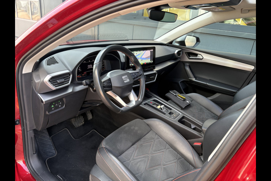 Seat Leon Sportstourer 1.5 eTSI FR Business SCHUIFDAK/LEDER/VIRTUAL/TREKH.WEGKLAPBAAR