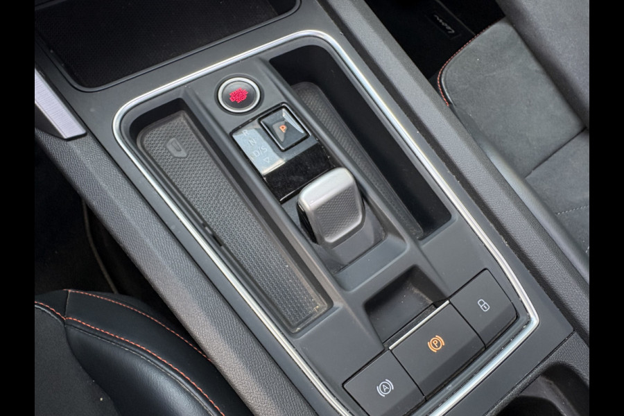 Seat Leon Sportstourer 1.5 eTSI FR Business SCHUIFDAK/LEDER/VIRTUAL/TREKH.WEGKLAPBAAR