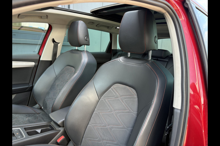 Seat Leon Sportstourer 1.5 eTSI FR Business SCHUIFDAK/LEDER/VIRTUAL/TREKH.WEGKLAPBAAR