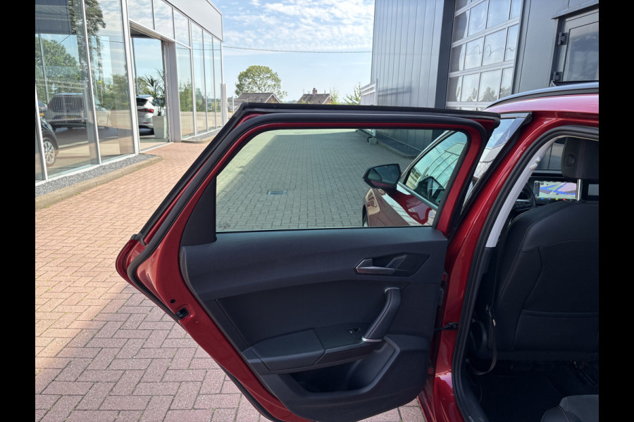 Seat Leon Sportstourer 1.5 eTSI FR Business SCHUIFDAK/LEDER/VIRTUAL/TREKH.WEGKLAPBAAR