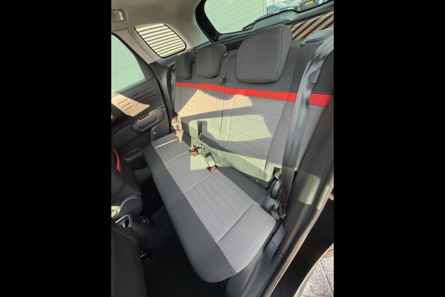 Citroën C3 Aircross 110pk Shine (Elektrisch Schuifdak - trekhaak - Camera - Parkeersensoren V+A - Automatische Airco - Navigatie - Apple carplay)