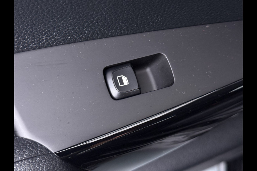 Kia Picanto 1.0 DPI GT-Line - Climate Control - Cruise Control - Navigatie - Apple Carplay / Android Auto - Lederen bekleding - Fabrieksgarantie tot 01-2032