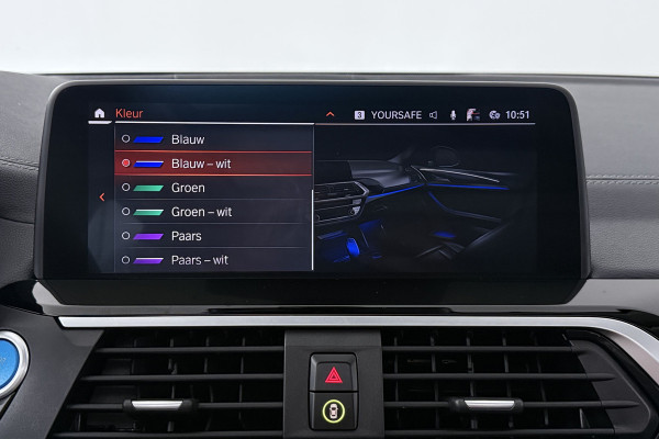 BMW iX3 Executive 80 kWh SOH 96% (PANORAMADAK, SFEERVERLICHTING, ADAPTIVE CRUISE, AUTOPILOT, STOELVERWARMING, 1e EIGENAAR)