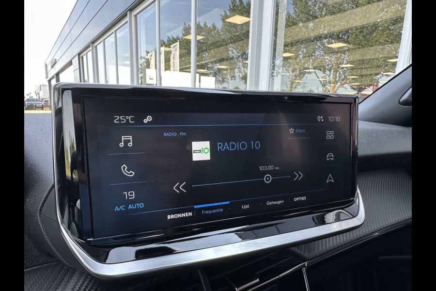 Peugeot 2008 1.2 Hybrid 145 Style Automaat | Apple/Android CarPlay